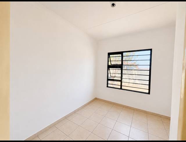 3 BEDROOM HOUSE FOR SALE IN VANDERBIJLPARK CE 4